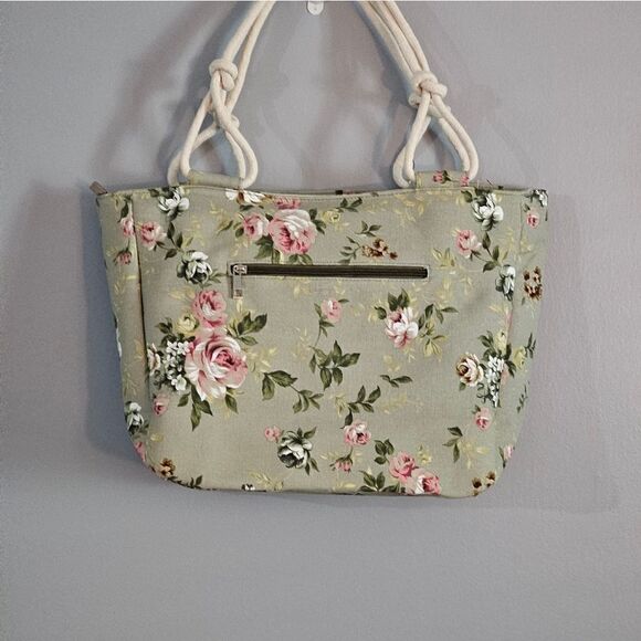 NWT, SAGE AND FLORAL TOTE - Picture 2 of 7